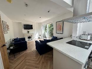 Markham House - 4 Bedroom House At Nottingham Vacation rental in Nottingham