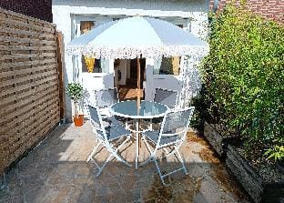 Cozy home & patio minutes from Versailles Domaine Apartment in Versailles