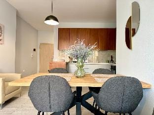 Sunny Balcony Apartment Kika2 Vacation rental in Tirana