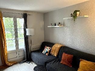 4 pers. 10 min. Disney + 1 min Gare Apartment in Bussy-Saint-Georges