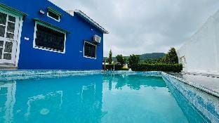 The dream villa,private 2 BHK villa with pool Villa in Gujarat