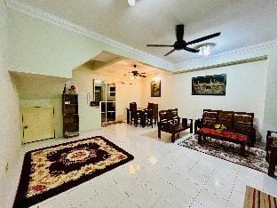 Jizek Homestay Bajet Vacation rental in Selangor, Malaysia