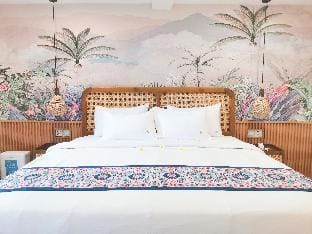 Villa 2 BR Central Seminyak mins to Beach Villa in Kuta