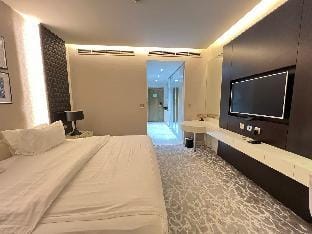 شقة مطله على برج المملكة - برج داماك Apartment in Riyadh