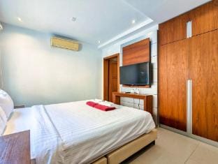Half Moon beach Villa - by KohChangVillas Vacation rental in Ko Chang