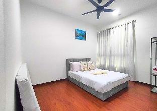Delight 2R2B Modern High-Floor Retreat #GA7 Apartment in Selangor, Malaysia