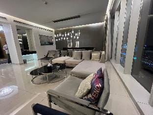 شقة مطلة على برج المملكة والتخصصي   Apartment in Riyadh