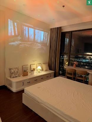 Bunny’s Homes@The Bear@Vinhomes Ocean Park Apartment in Laos