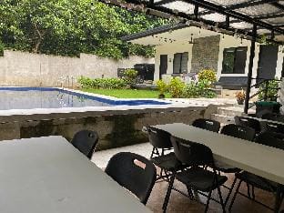 Son Francisco Resthouse private pool Villa in Antipolo