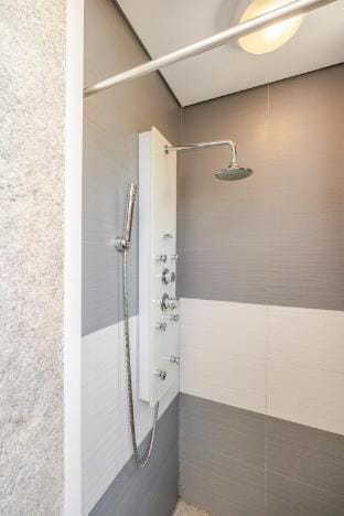 Cozy Studio with A/C in Charming Building Vacation rental in Porto