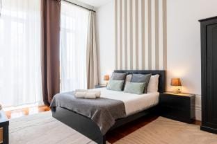 Charming Studio w/ Balcony, A/C and Kitchen Vacation rental in Porto