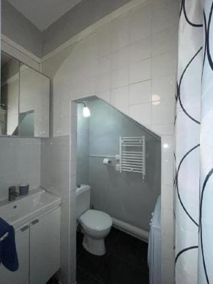 Blue Arena - Hyper Centre Apartment in Nimes