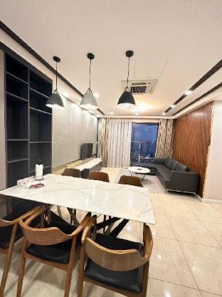 ANIES 3BR 2BA C6 Vinhomes D'capitale - HaNoi Apartment in Laos