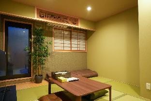 Three-Story Entire House with 3 Baths/Toilets Vacation rental in Osaka