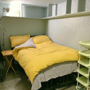 Xuan Zhong Tower Apartment in Hong Kong