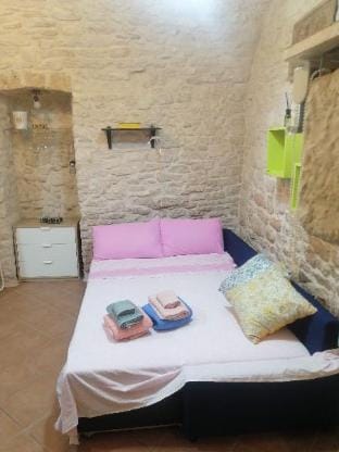 Unique White Stone Studio Apartment in Giovinazzo