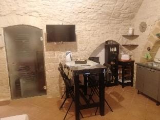 Unique White Stone Studio Apartment in Giovinazzo