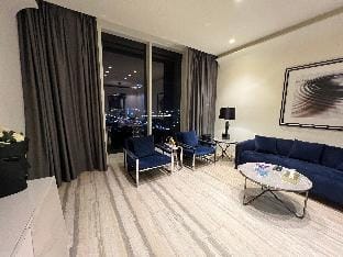 شقة بغرفة نوم وصاله مطلة على المدينة Apartment in Riyadh