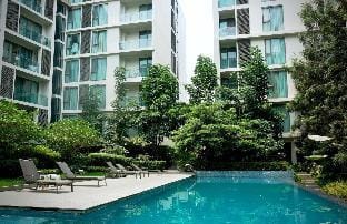 ⭐ NEW CONDO NIMMAN AREA CLOSE TO MAYA MALL, POOL Apartment in Chiang Mai