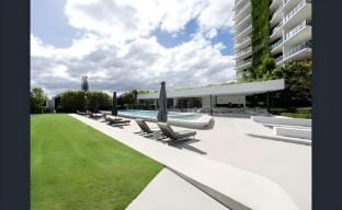 Palm Beach Luxury Apartment with Hinterland Views Apartment in Palm Beach