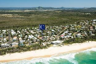 Beachfront Penthouse- ocean view, rooftop terrace Apartment in Marcoola