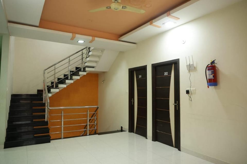 Goroomgo Kalash Ujjain Hotel in India