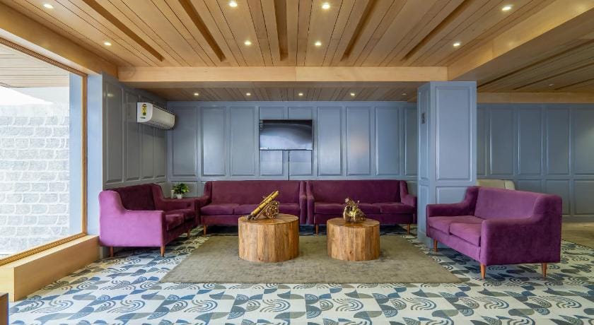 XYST Notting Hill Mussoorie Hotel in Uttarakhand