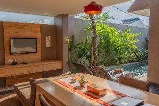 Vila Kolam Renang Pribadi Unggul 1 Tempat Tidur Villa in Kuta