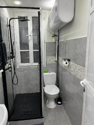 Charmante apparemment 5 min de Paris Apartment in Clichy