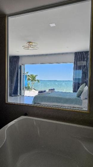 So Good Poolvilla and Appartments Family Room  Apartment in Prachuap Khiri Khan, Thailand