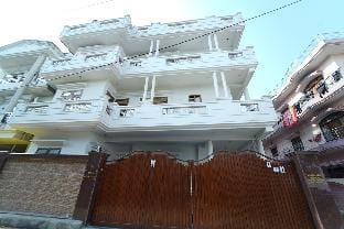 A cozy 1 BHK balcony flat. Apartment in Varanasi