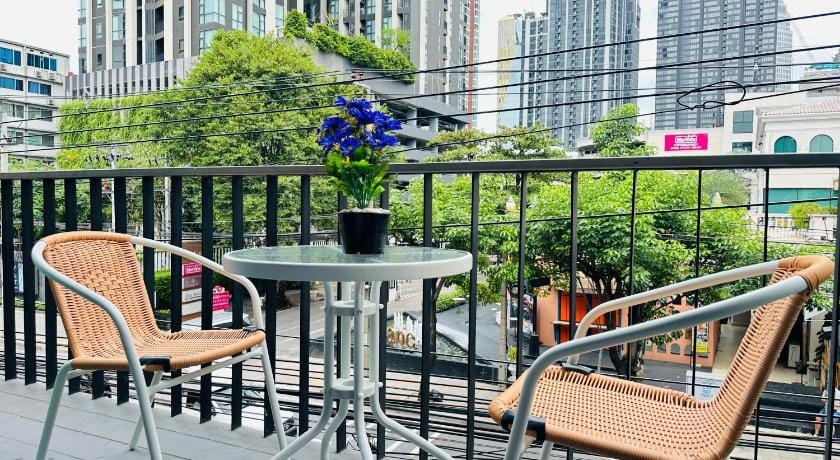 New 118sqm 2Br FL2 Ekamai Luxury Home near 711,BTS Apartment in Bangkok