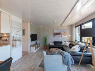 Bungalow at Garnekuul park with garden Vacation rental in Callantsoog