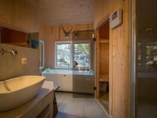 Modern cottage with whirlpool Vacation rental in Carinthia, Austria