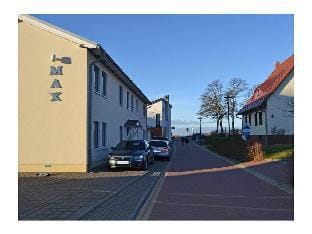 Max No. 5 Comfortable holiday residence Vacation rental in Glowe