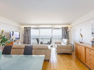 Apartment with 2 bedrooms and sea view Apartment in Middelkerke