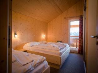 Spacious chalet with hot tub Vacation rental in Carinthia, Austria