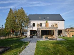 Lush holiday home with bubble bath and sauna Vacation rental in Wallonia, Belgium
