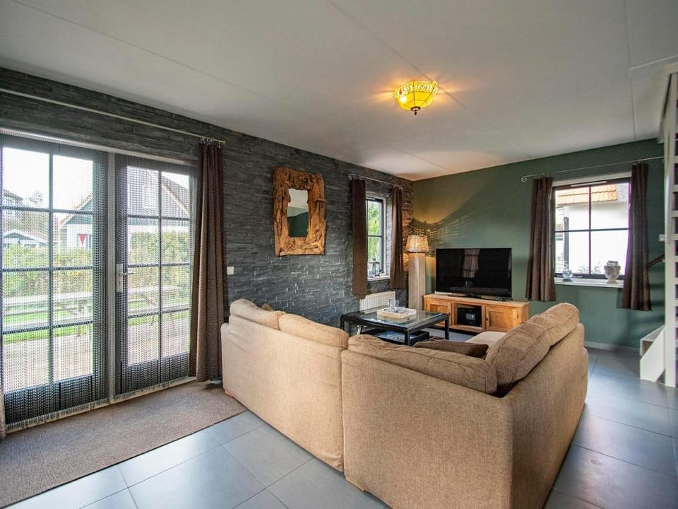 Villa in Callantsoog with Whirlpool and Beach Villa in Callantsoog