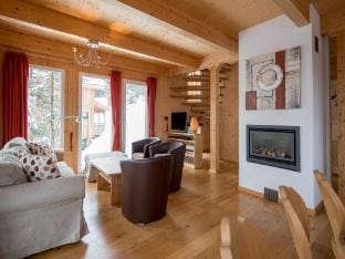Attractive chalet with hot tub Vacation rental in Carinthia, Austria