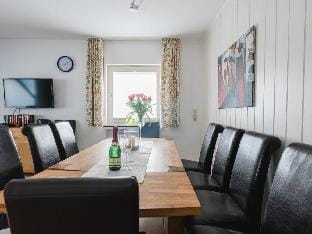 on the sunny slope Modern retreat Vacation rental in Sundern