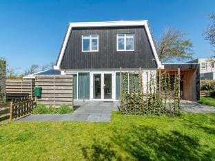 Holiday Home Callantsoog with Jacuzzi Vacation rental in Callantsoog