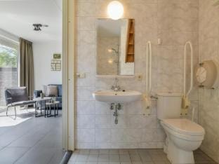 Wheelchair-Friendly Home in Reevallis Vacation rental in Limburg (province)