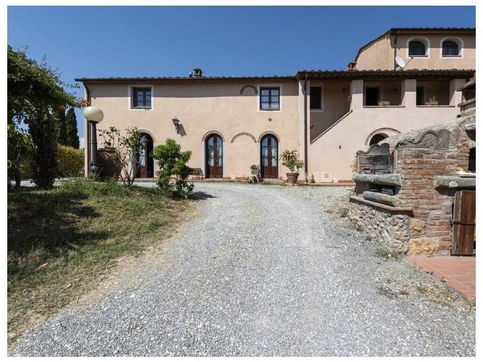 Villa Soiana Comfortable holiday residence Villa in Tuscany