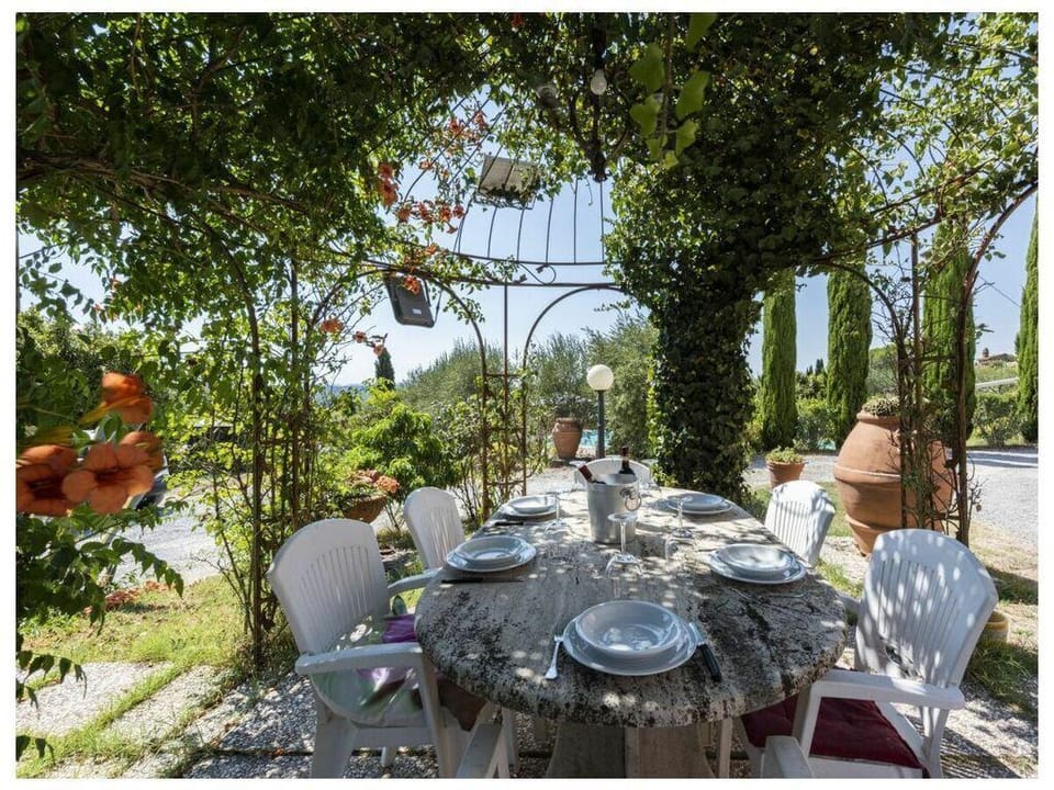 Villa Soiana Comfortable holiday residence Villa in Tuscany