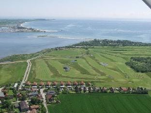 By the golf course in Wulfen on Fehmarn. Vacation rental in Ostholstein