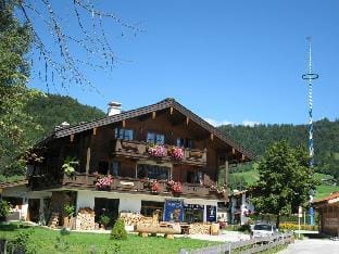 KlausenbergHausberg - Gastehaus am Maibaum Vacation rental in Salzburgerland