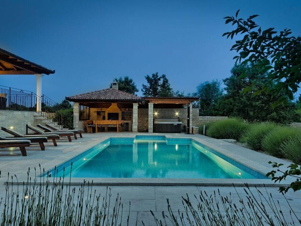 Stokovci Comfortable holiday residence Villa in Istria County