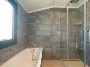 Terrace, pools and garden Vacation rental in Marbella