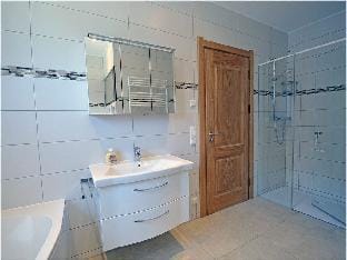 Sea noise 18 Comfortable holiday residence Vacation rental in Glowe